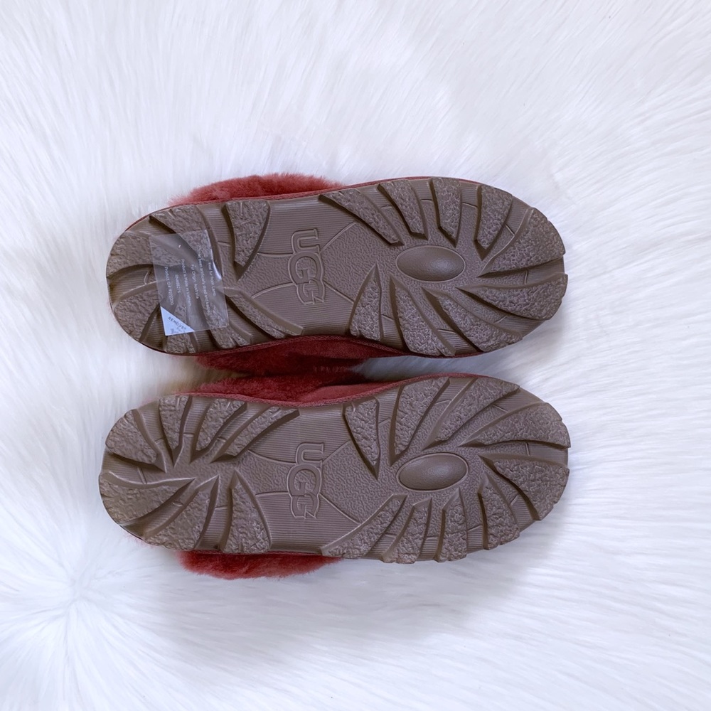 UGG Coquette Slippers For Outdoor/Indoor Use - Picture 7 of 7